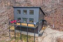 SALE! RRG Cabin w/Hot Tub, Game Room & EV Charger